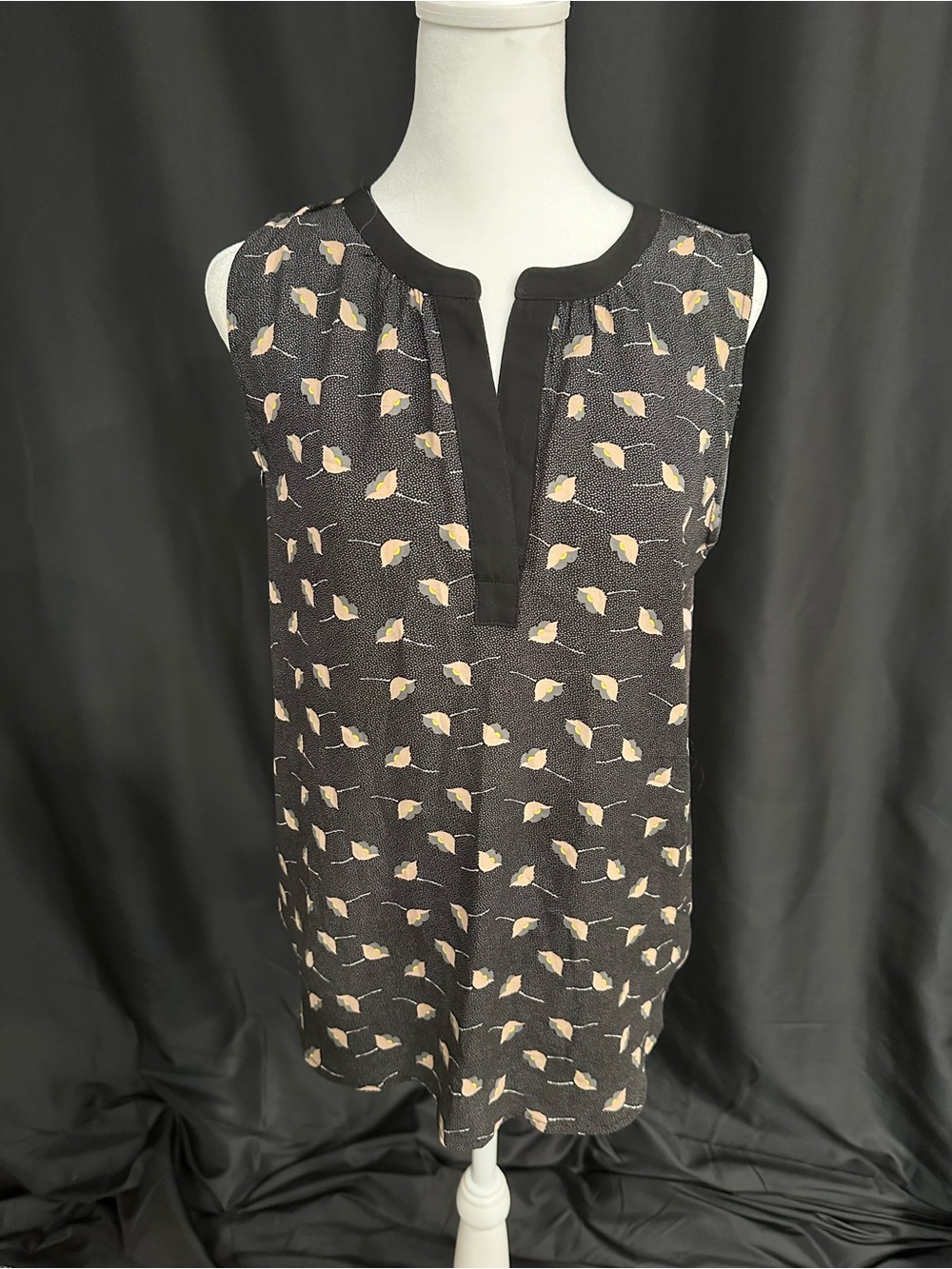 LOFT Black Sleeveless V-Neck Tank with Cream Leaf Print